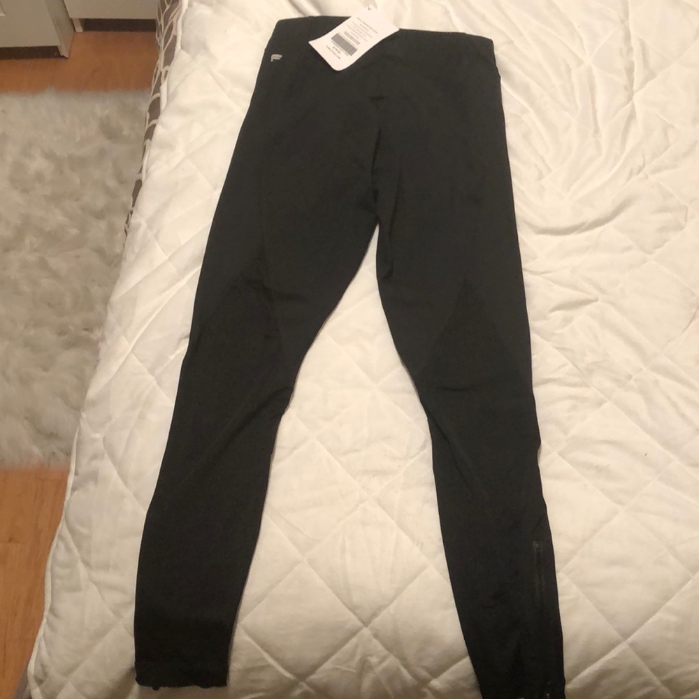 Black leggings